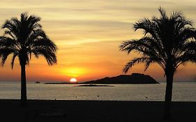Las Marinicas Primera Linea De La Playa